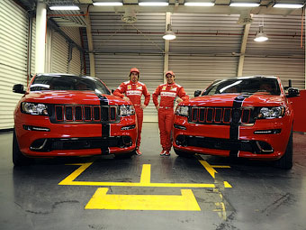Jeep Grand Cherokee SRT8. Фото Jeep