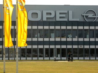 Завод Opel в Антверпене. Фото (c)AFP
