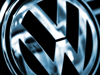 Логотип Volkswagen. Фото с сайта blog.jasonspix.com
