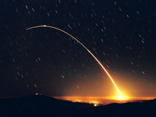 Испытательный запуск баллистической ракеты Minuteman III.