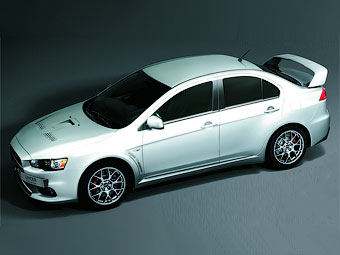 Mitsubishi Lancer Evolution X FQ-440 MR. Фото Mitsubishi Motors