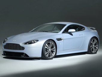 Aston Martin V12 Vantage RS. Фото Aston Martin
