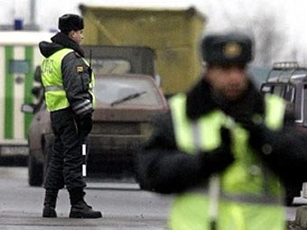 Сотрудники ГИБДД. Фото <a href=http://lenta.ru/info/afp.htm>AFP</a>