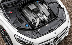 Двигатель купе Mercedes-Benz S63 AMG. Фото Mercedes-Benz