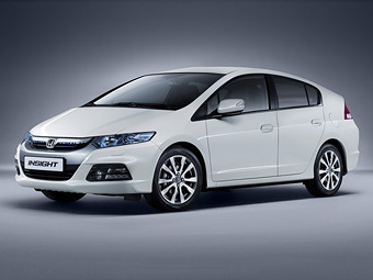 Обновленный Honda Insight. Фото Honda