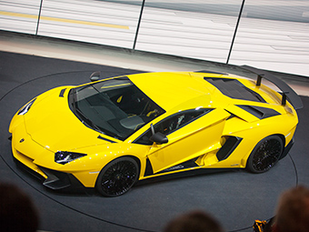 Lamborghini Aventador LP750-4 SV. Фото "Мотора" и Lamborghini