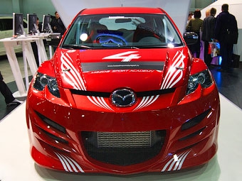 Mazda CX-7 "Русская Борзая". Фото Ленты.ру