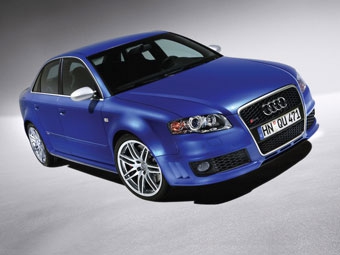 Audi RS4. Фото Audi