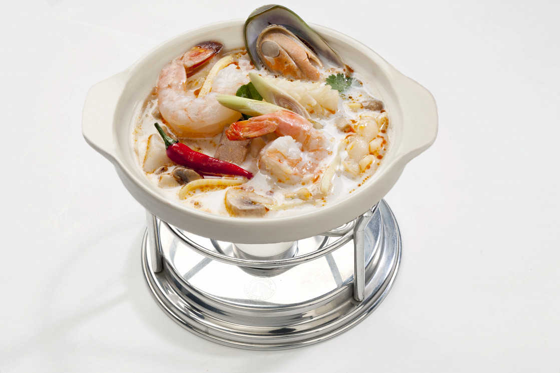 Салаты из курицы с черносливом ананасом Салаты из курицы с черносливом ананасом