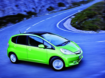 Гибридный Honda Fit. Гибридный Honda Fit.