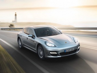 Porsche Panamera Turbo. Фото Porsche