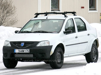 Шпионские снимки кроссовера Dacia Logan. Фото с сайта worldcarfans.com