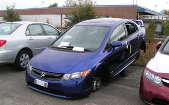 Разобранная Honda Civic Mugen Si, фото с сайта AutoBlog.com