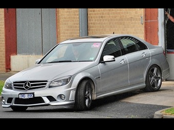 Mercedes-Benz C63 AMG Льюиса Хэмильтона. Фото brisbanetimes.drive.com.au