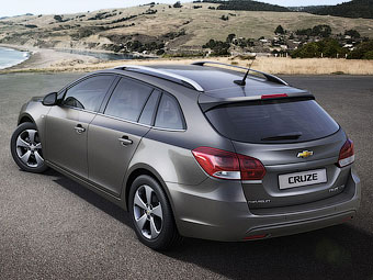 Универсал Chevrolet Cruze. Фото Chevrolet