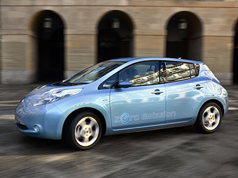   Nissan    Leaf