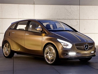 Mercedes-Benz BlueZero E-cell Plus. Фото Mercedes-Benz
