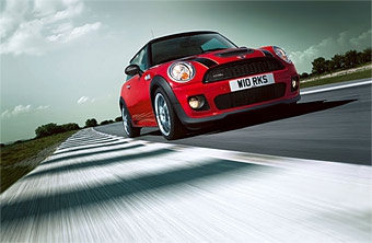 Mini Cooper S от John Cooper Works. Фото JCW