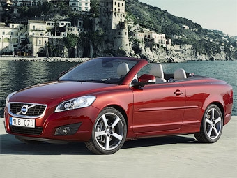 Обновленный кабриолет Volvo C70. Фото с сайта autoexpress.co.uk