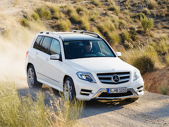 Mercedes-Benz   GLK.  ?