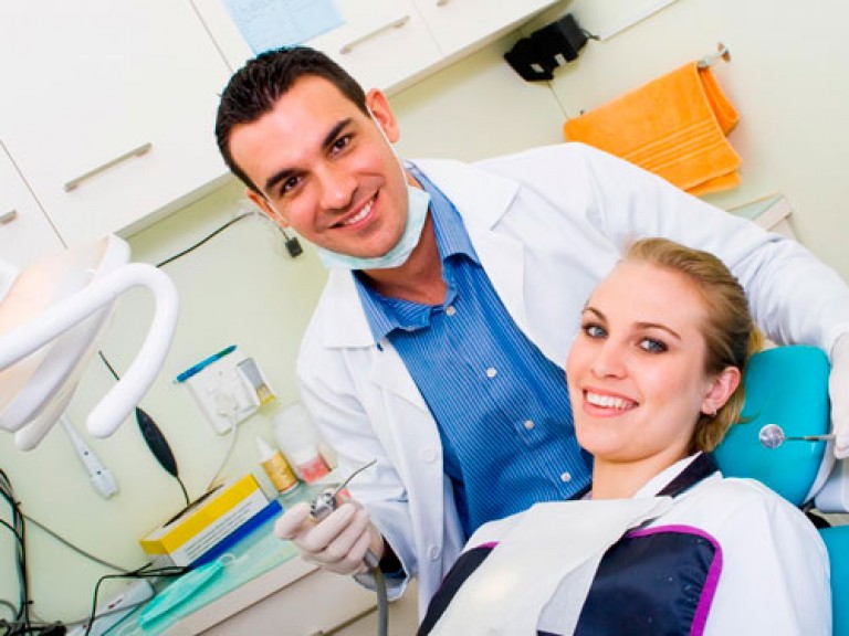 Услуги терапевта стоматолога