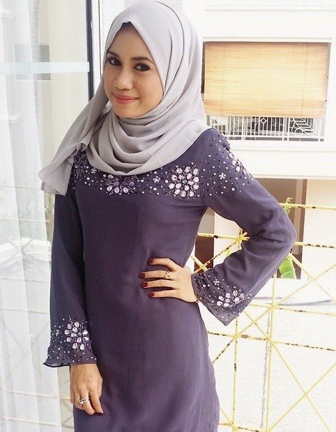 Awek melayu baju kurung ketat sorğusuna uyğun şekilleri 