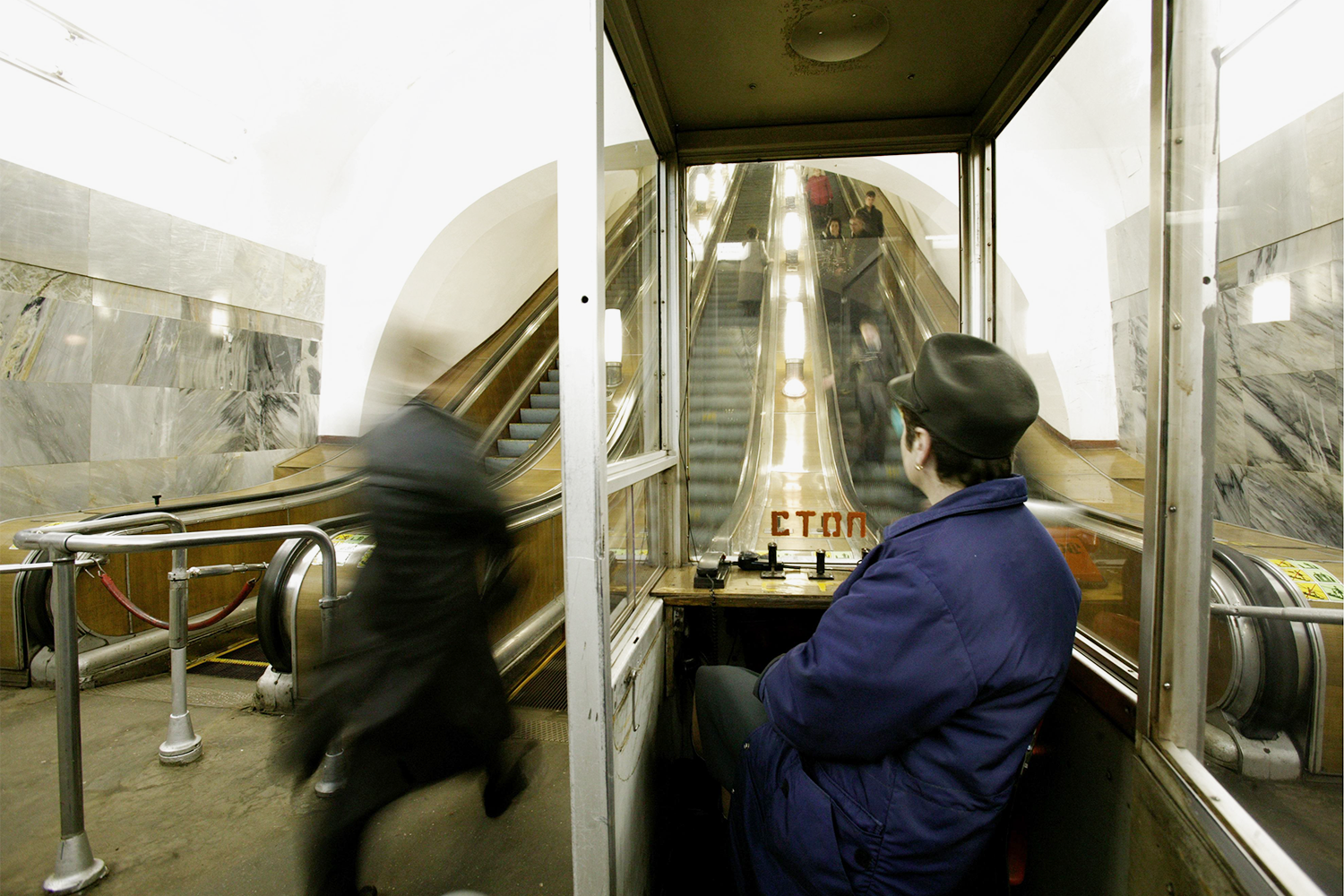 Фото Поп В Метро