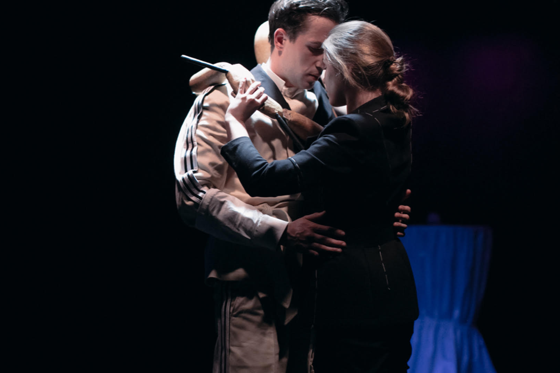 экскурсия в освенцим спектакль псков. спектакль курицы. черная курица рамт. спектакль черное.