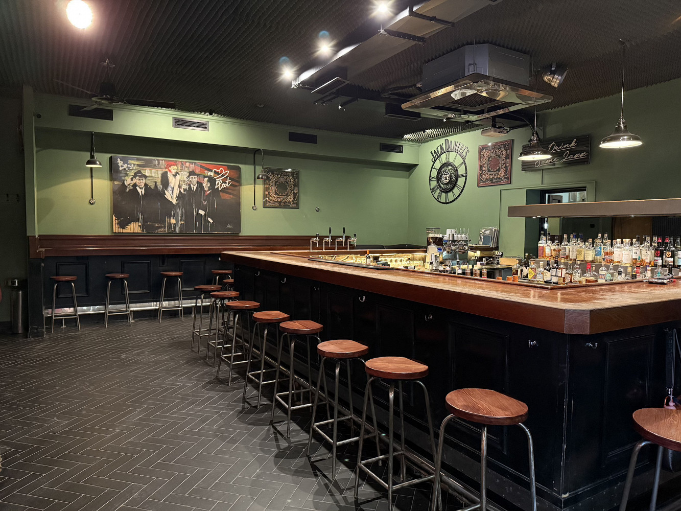 Фото ресторана от Афиши — The Hat Bar