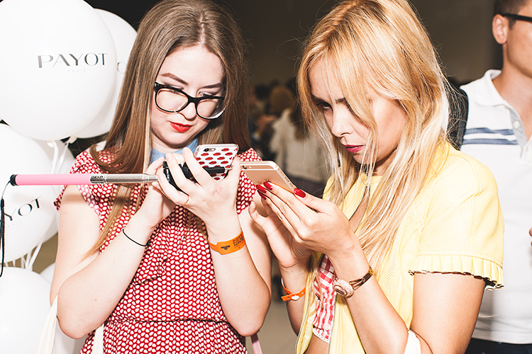 U oltin dush bilan cunnilingus keldi Lipetskda royxatdan otmasdan jinsiy aloqa