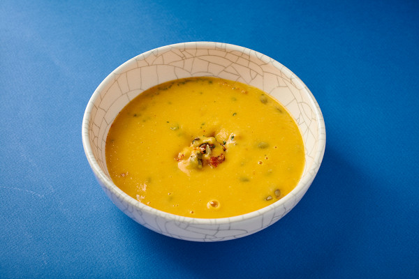 тыквенный суп с креветками (390 р.)