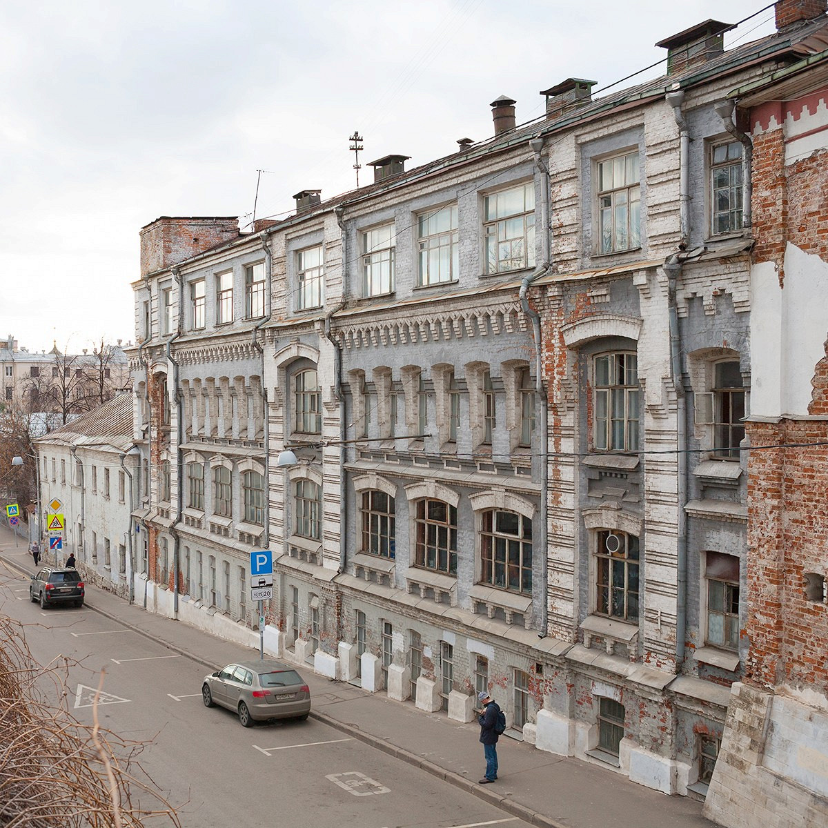 Конец неучтенных арт-кластеров в Москве: история Хохловских мануфактур -  Афиша Daily