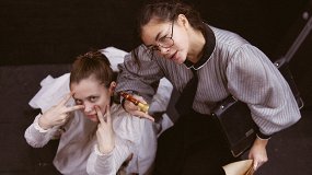 По-Чехову. Три сестры