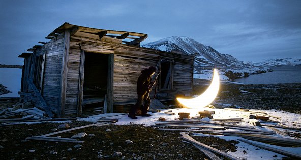 Красота за 5 долларов, динозавры и луна: что показывают на Фотобиеннале-2022 в МАММ