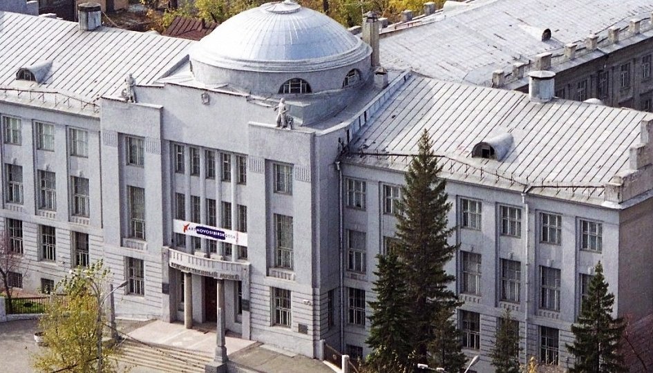 Выставки: Анатолий Хуторной. Тропинка в рай Выставки: Анатолий Хуторной. Тропинка в рай