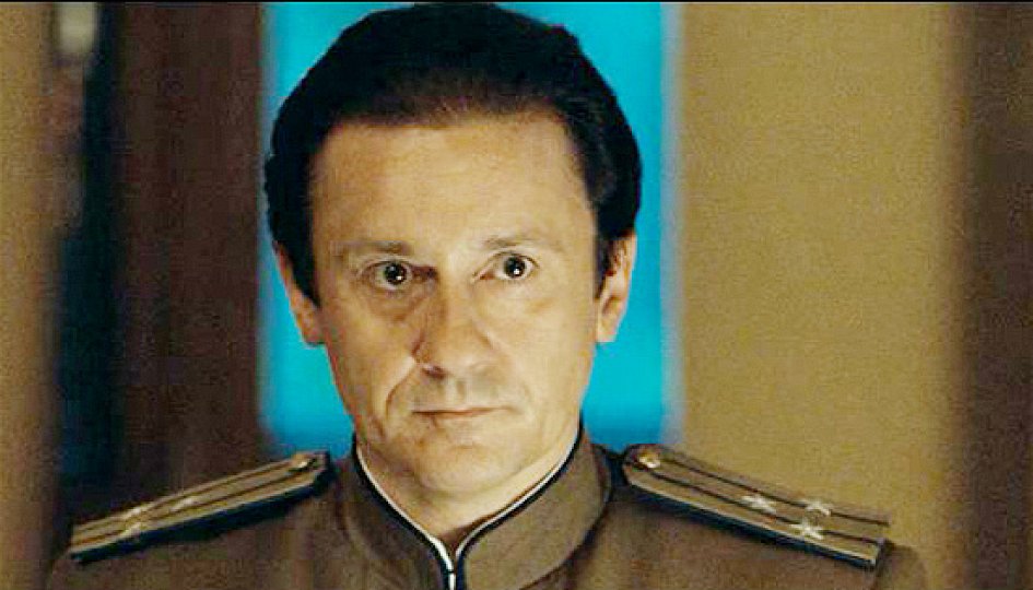 Олег Меньшиков