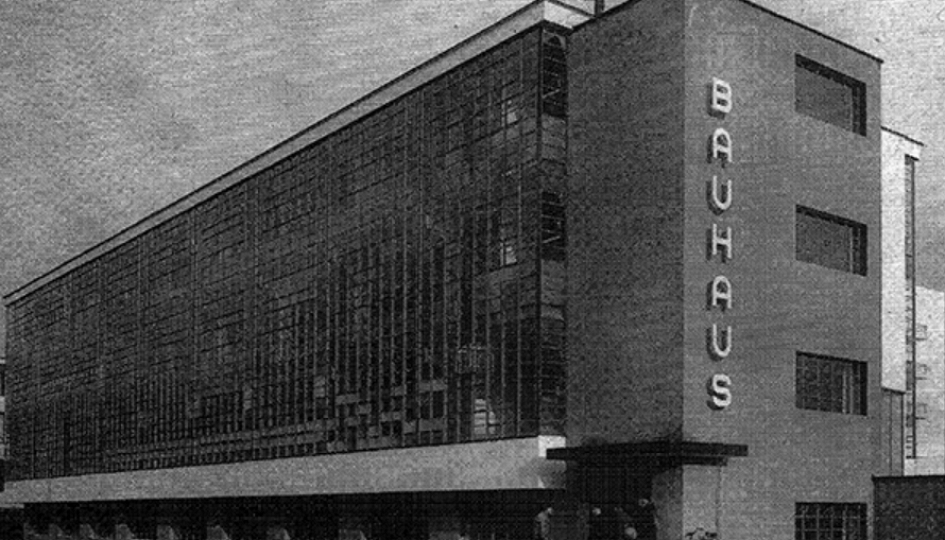 Выставки: Петр Оранский и Бела Шефлер. Bauhaus & архитекторы соцгорода Уралмаш Выставки: Петр Оранский и Бела Шефлер. Bauhaus & архитекторы соцгорода Уралмаш