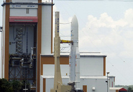 Россия перенесет пуски ракет на французский космодром