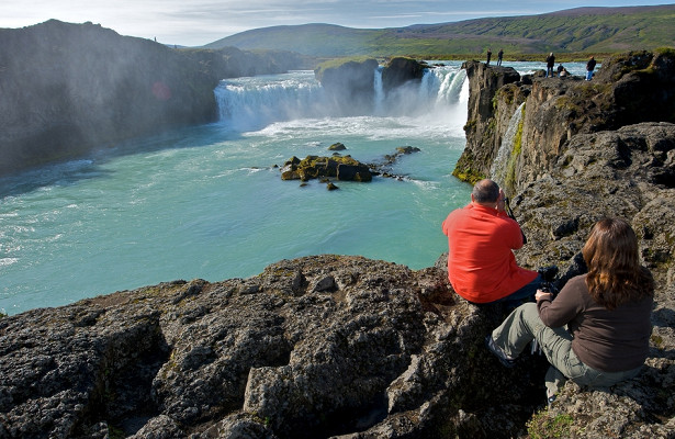 Исландия открывается для туристов