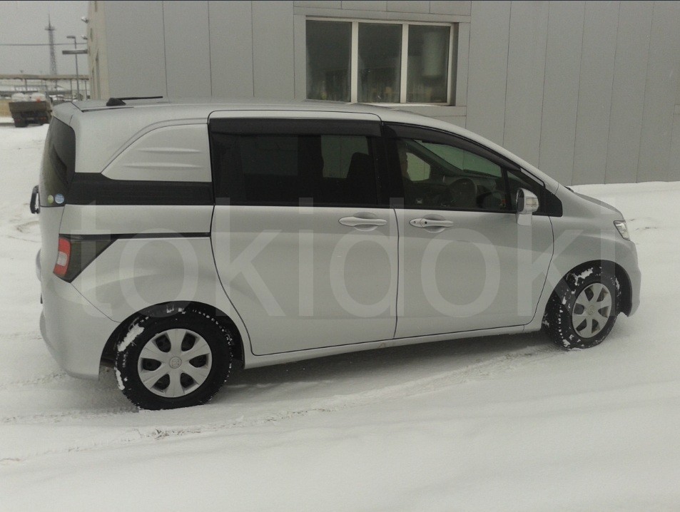 Honda Freed Spike 15 G just selection 4WD (072010