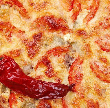 Рецепт Пирог с жареными томатами, базиликом и сыром