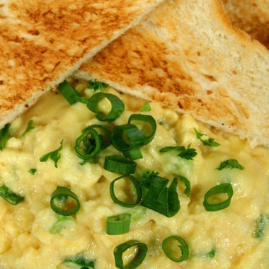 Рецепт Начинка из зеленого лука с яйцами