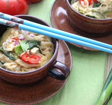 Рецепт Жареные овощи и тофу с имбирем, кунжутным маслом и мисо