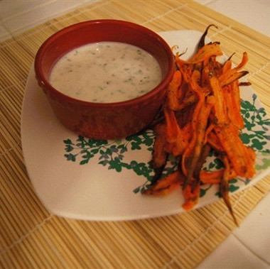 Рецепт Крем с пармезаном и морковные чипсы
