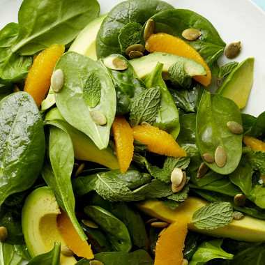 Рецепт Салат из молодого шпината с авокадо и апельсином