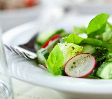 Рецепт Классический французский салат из крапивы