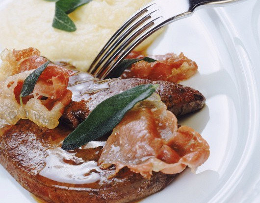 Пивные оладьи с беконом и сыром