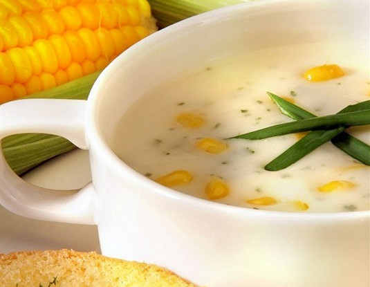 Холодный суп из кукурузы с яйцами