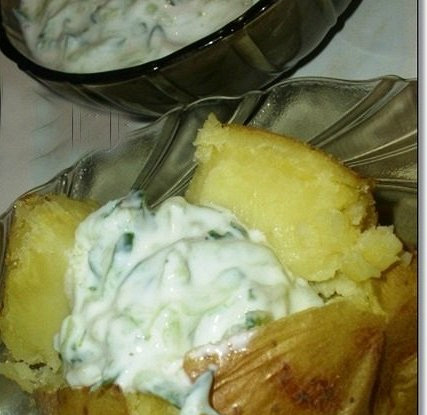 Печеный картофель с сырными шариками