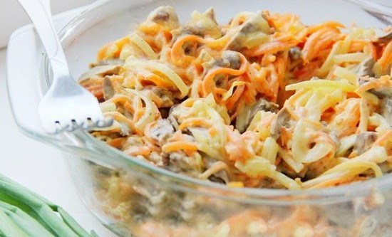 Салат со свининой и морковью
